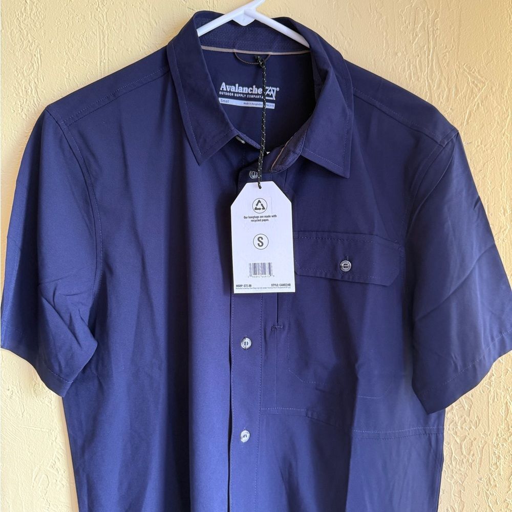 Avalanche Outdoor Supply Men’s Small Blue Button Up Shirt NWT Hiking Gorpcore